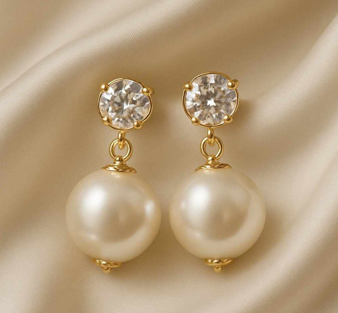 Brinco ponto luz com pérola