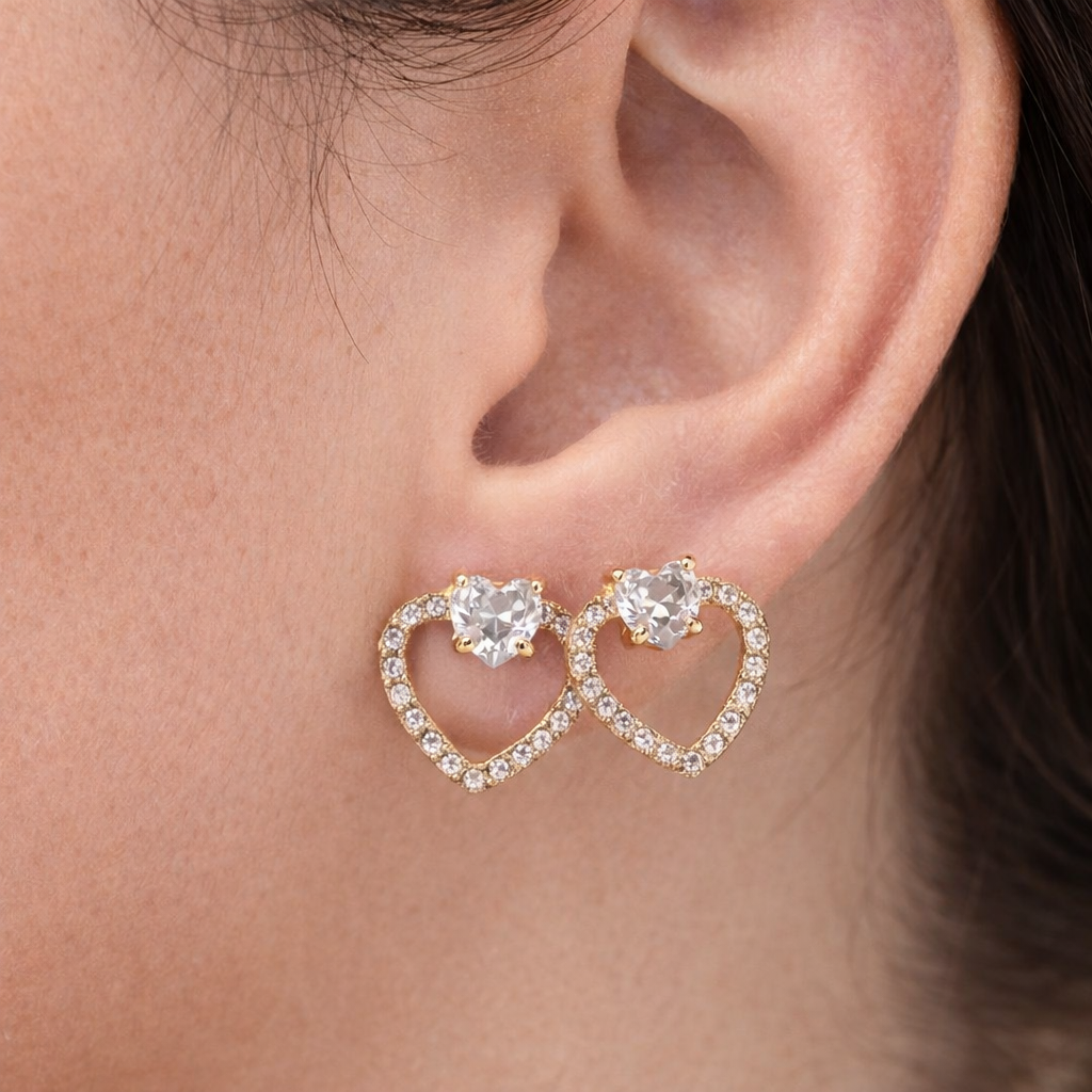 Brinco Coração Cravejado com Zircônia