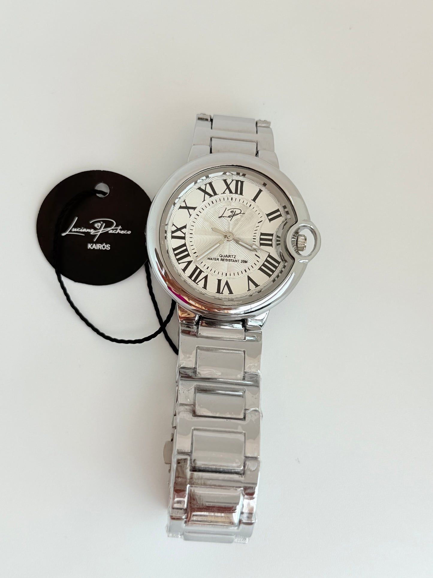 Relógio original Unissex Noma Silver a prova d’água, acompanha caixa prêmio -lata Tamanho 40mm aproximadamente, caixa do relógio Aço carbono.