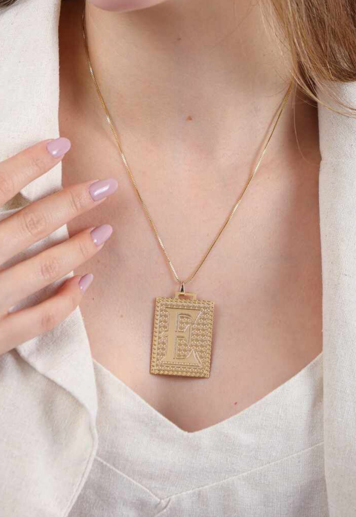 Colar iniciais Medalha