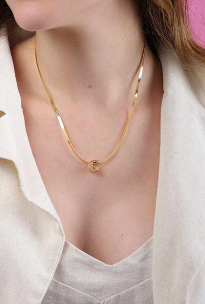 Colar pigente personalizado iniciais