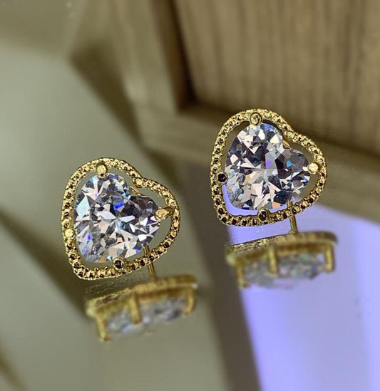 Brinco Coração pedra de Zirconias