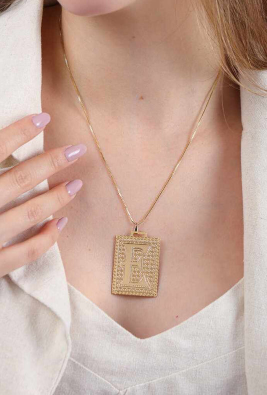 Colar iniciais Medalha